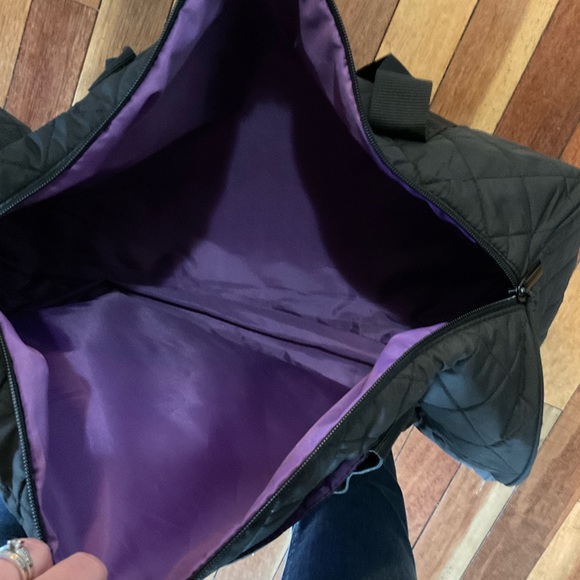 Vera Wang I am a Princess Quilted bag - Picture 4 of 6